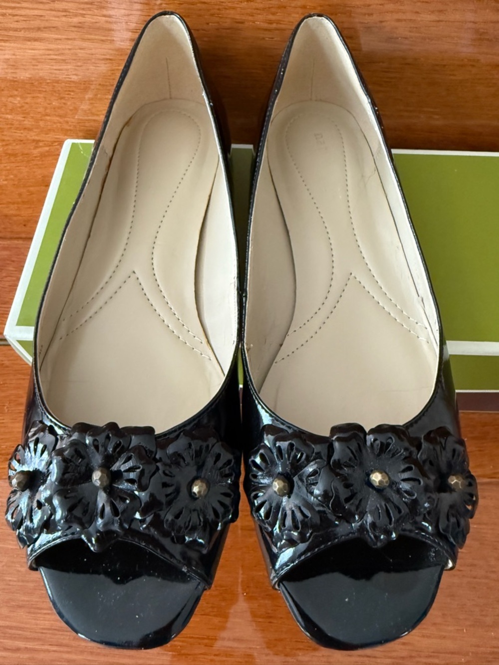 Naturalizer Penny Black Patent Peep-Toe Floral Ballet Flats